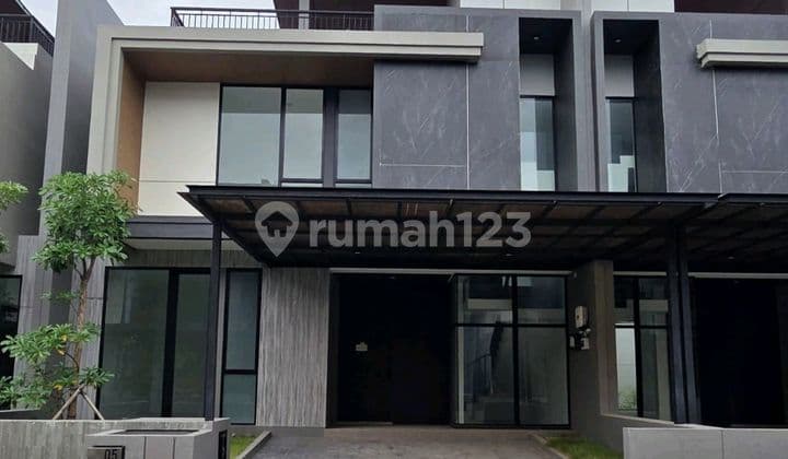 Rumah Lebar 10 District 9 Ready Siap Huni 2 Lantai Surabaya