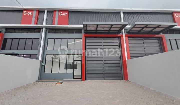 Jual Unit Pergudangan Sentral Singosari Ada Ruang Meeting Dekat Tol Ke Surabaya