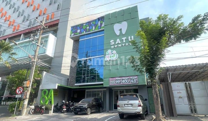 For Sale 4-Storey Shop House, 7 Meters Wide, Gubeng Main Road, New Building, Suitable for Office or Boutique