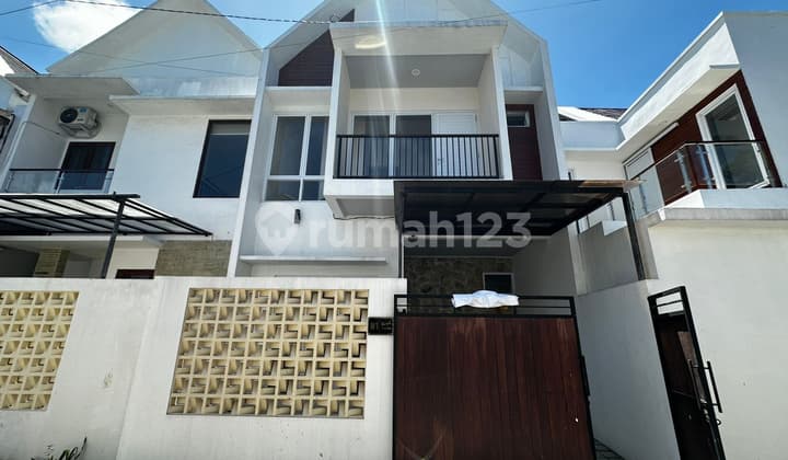 Price Drop on New Semi-Villa Houses at Royal Taman Bali - Nusadua, Strategic and Comfortable Location Selling Villa Royal Taman Bali - Badung