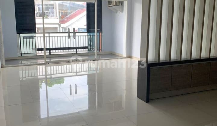 Ruko 3 Lantai Sayap.karapitan