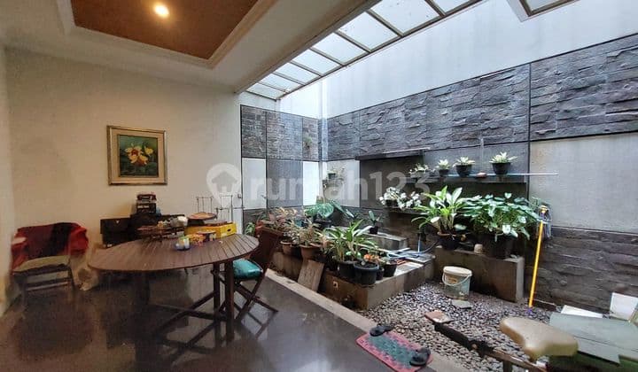 Turangga House, Bandung City