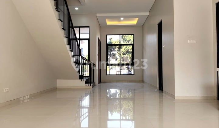 Rumah Baru Komplek Singgasana Pradana