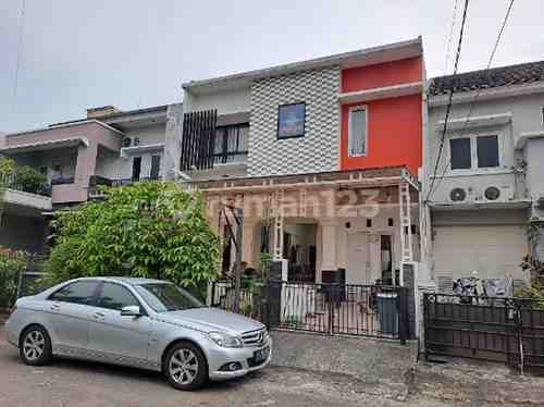 Rumah Second 2 Lantai Murah Siap Huni Diperumahan Bintaro Tangsel