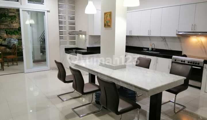 For Rent and Sale House In Beverly Lippo Cikarang Cluster, Nice, Comfortable Fully Furnished