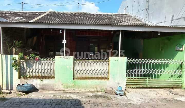Rumah Perum Medoho Indah. Gayamsari Semarang - 10408