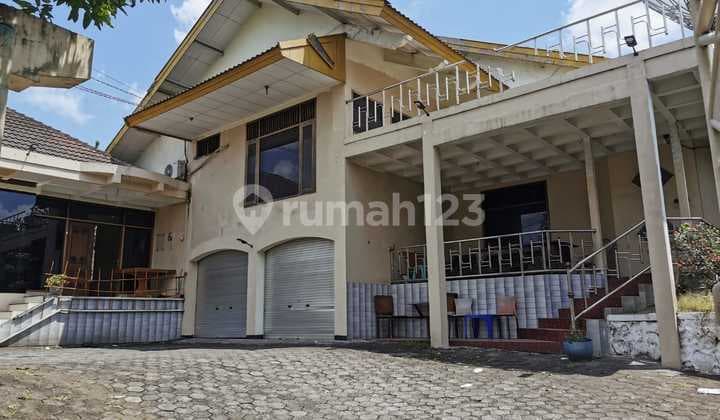 Strategic Area Ring Road House for Rent. Yogyakarta - 11041