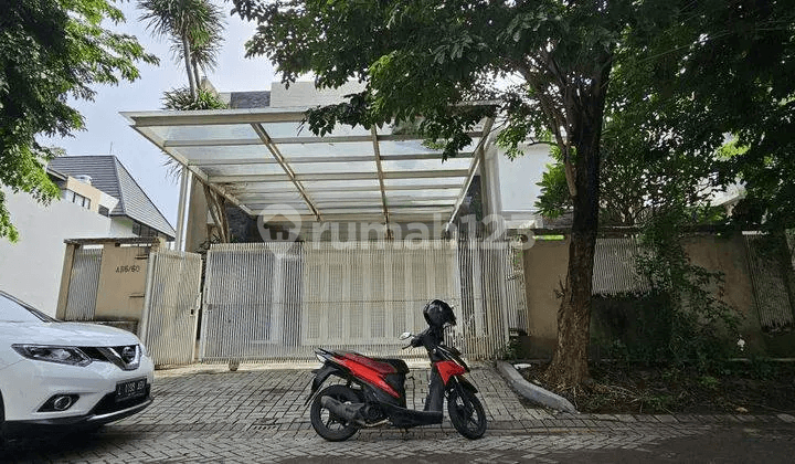 Pakuwon Indah Imperial Golf House: Minimalist, Ready to Live In, North Facing!