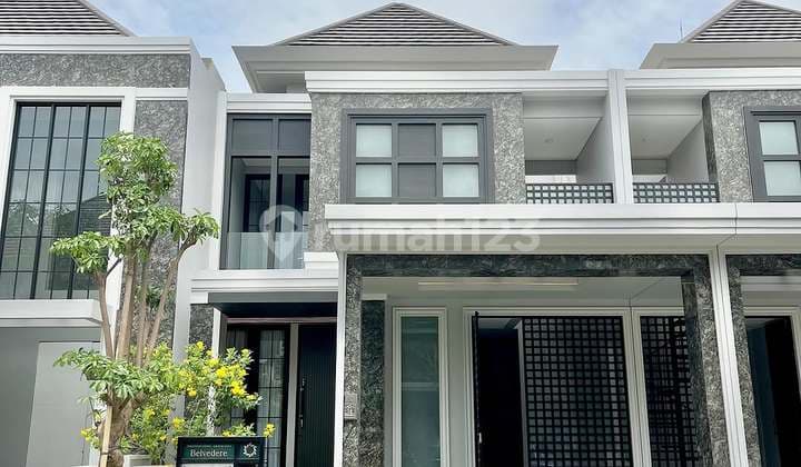 Grand Golf Pakuwon Indah: Unit Terbaru, Jacuzzi Privat!