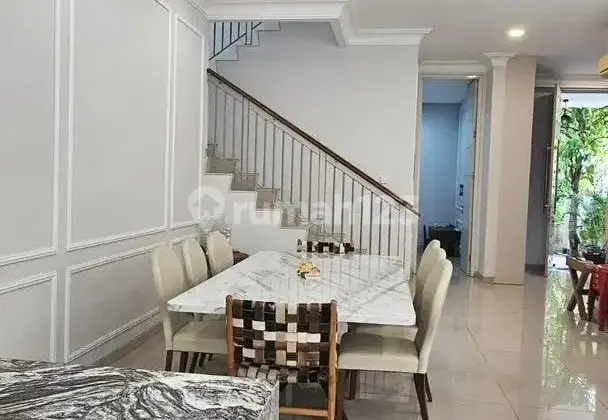 For Sale! Luxurious Minimalist Mansion in Pakuwon Indah, Fully Furnished, 2 Master Bedrooms!
