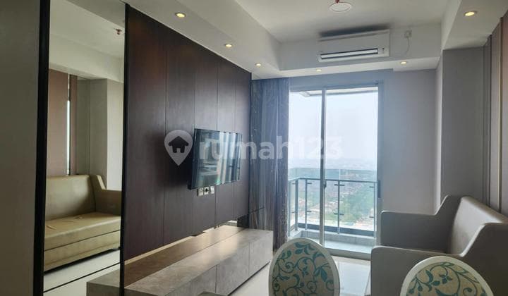 *For Sale Grand Sungkono Lagoon Caspian Homey Apartment Fully Furnished* With Balcony _GSL Caspian 2106_ Land Area 78m² 2 Bedrooms 1 Bathroom City View Includes Curtains, AC, TV Fully Furnished Modern Wood Nuance *Selling Price 1.9M negotiable*