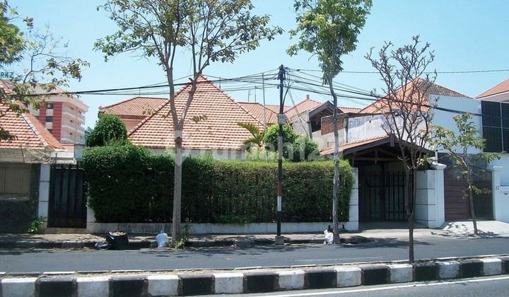Dijual Rumah Lama di Pusat Kota Surabaya: Jalan Kutai, SHM, Nego!