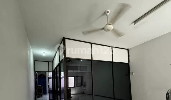 Darmo Park Shophouse: Central Surabaya City, Next to Shangri-La Hotel, Negotiable Price!