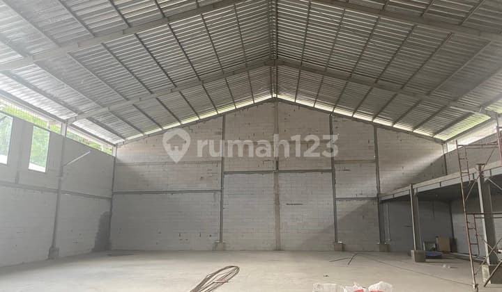 New Warehouse Strategic Location by the Main Road
