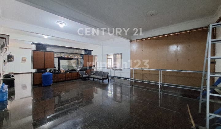 Gedung Ruang Usaha Di Bandung Selatan, Posisi Strategis