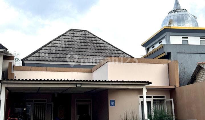 Rumah di Jl Kamarung Dekat Smkn 2 Cimahi