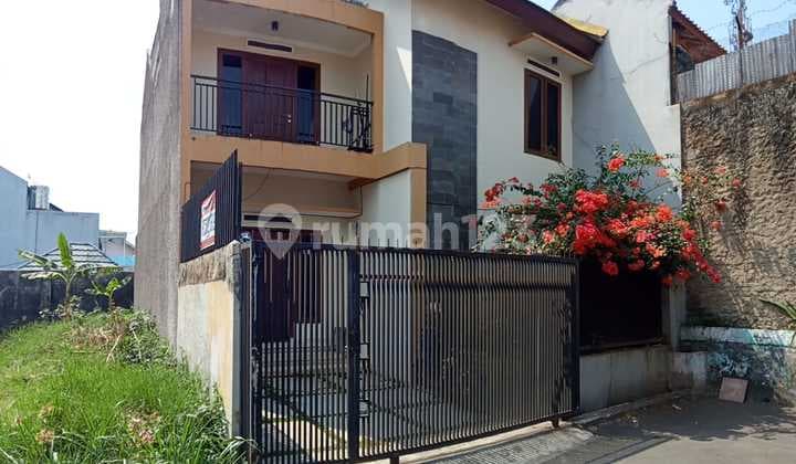 Rumah Modern 2 Lt. di Komplek Bukit Indah Cihanjuang Cimahi Utara