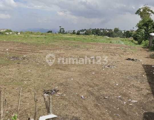 Land in Cisarua, West Bandung, Strategic Location with Mountain View and Cool Air.