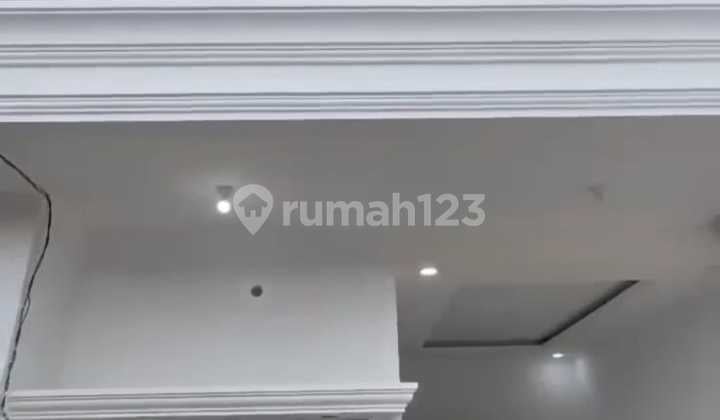 Dijual Rumah Baru Bagus Classic Modern Dlm Cluster Condet SHM Pbg