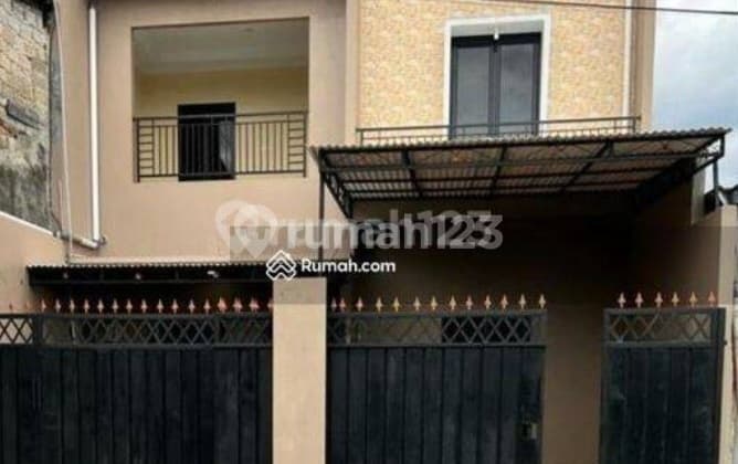 Rumah Bagus Pinggir Jalan 2 Mobil Shm Di Lenteng Agunvjagakarsa