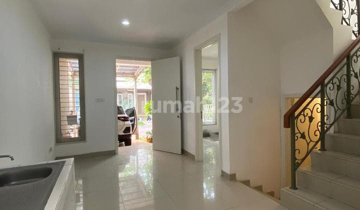 Rumah Rapi Siap Huni, Harga Bu Banget, Letak Di Pusat Kuliner