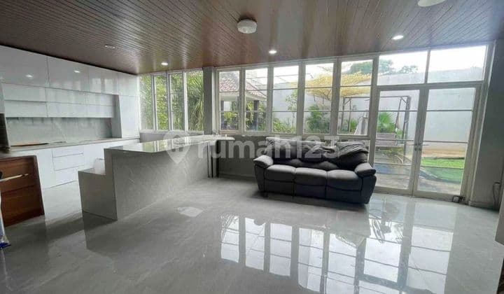 Rumah Mewah dan Bagus Lingkungan Nyaman Asri, Deket Pusat Kuliner