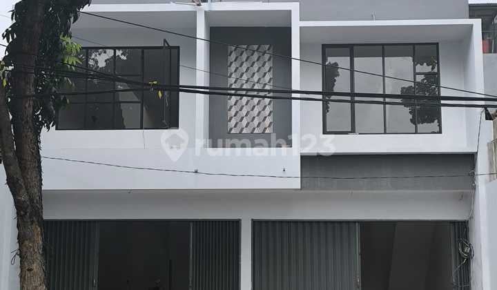 Ruko 2lantai.gandeng Bangunan Mandiri Boulevard Graha Raya ********