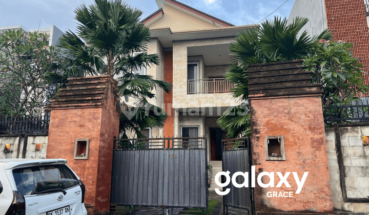 DISEWAKAN RUMAH CANTIK 2 LANTAI DI MERDEKA SUMERTA KELOD DENPASAR - BALI