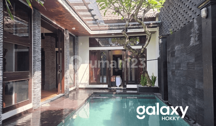 LEASEHOLD DAN DISEWAKAN VILLA CANTIK DI TAMAN SARI KEROBOKAN BADUNG - BALI