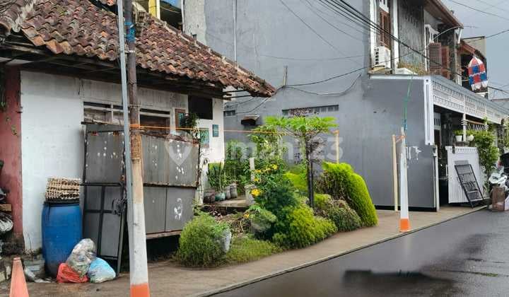 Dijual Rumah Hitung Tanah Sayap Lengkong