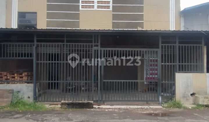 Selling Cheap & Fast Shop Houses Below Market Price in Dikopo Mas Regency