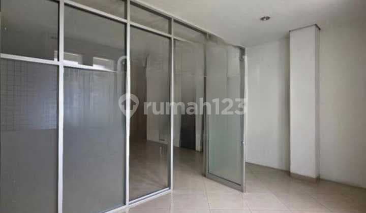 Disewkan Ruko 3 Lantai Ex Bank Siap Pakai Lokasi di Jalan Soekarno Hatta Bandung