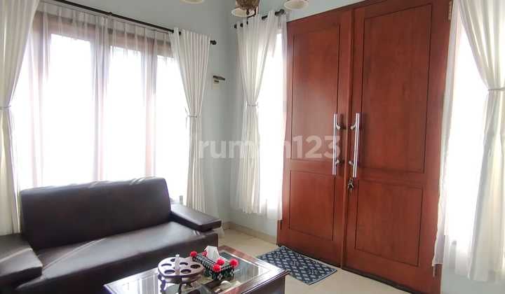 Dijual Rumah Mewah Full Furnished Hook Siap Huni Lokasi di Ciwaruga Bandung Barat Bandung