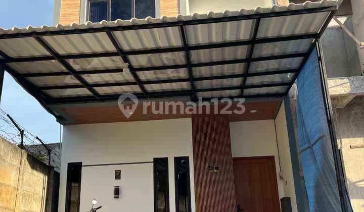 Rumah 2 Lantai Graha Raya Bintaro Dekat Tol