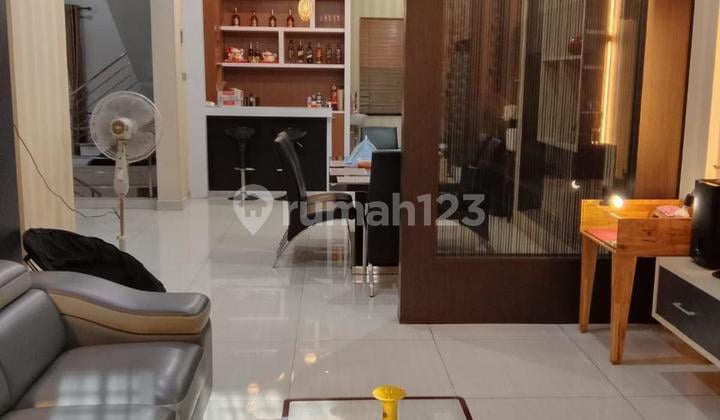 Turun Harga Ruko Gandeng 5 Tingkat Siap Huni Full Furnished
