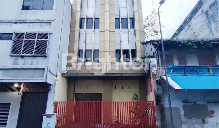 • Ruko Gandeng 5,5 Tingkat - Titik Lokasi Bisnis Premium