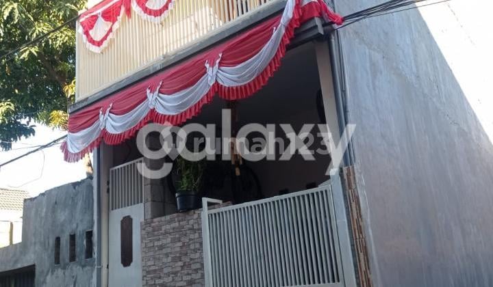 Rumah Simowau Surabaya 2 Lantai Hadap Barat