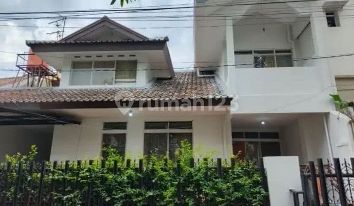 Jual Rumah Terawat Siap Huni di Cipaganti Bandung Kota