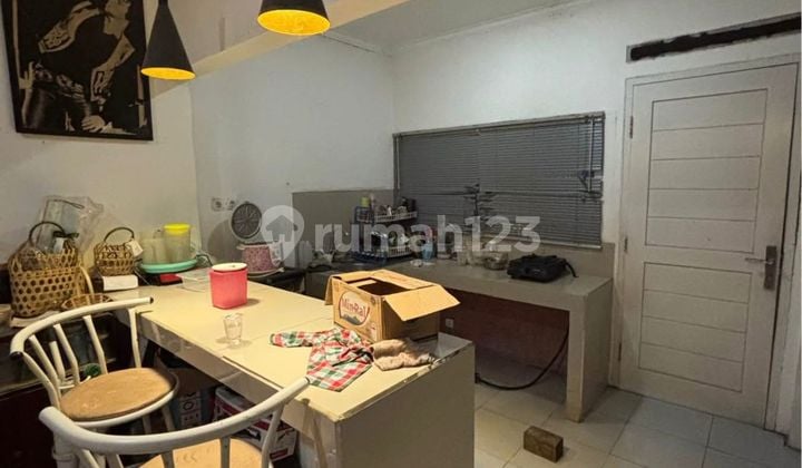 Dijual Rumah Halaman Luas di Cimahi Tengah
