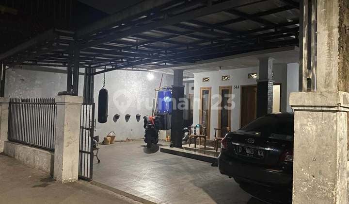 Di Kontrakan Rumah Modern Minimalis di Cikutra Bandung Kota