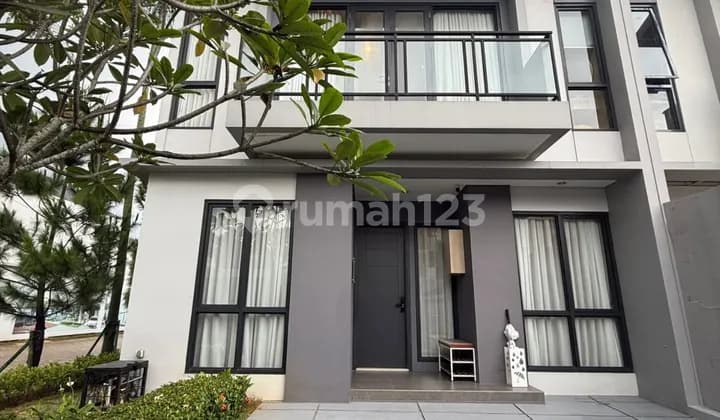 Brand New di Paramount Petals, Gading Serpong 2, Bitung Tangerang. Akses Tol Langsung