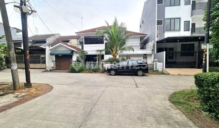 Perumahan Green Garden Blok B di Kedoya