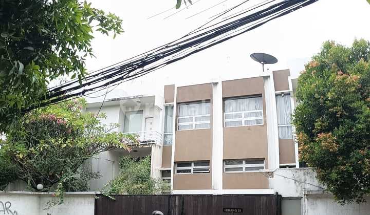 Rumah Lelang Di Duren Tiga Dipinggir Jalan Raya