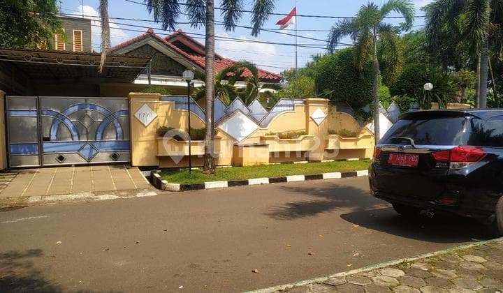 2-Story Hook House in Taman Alfa Joglo