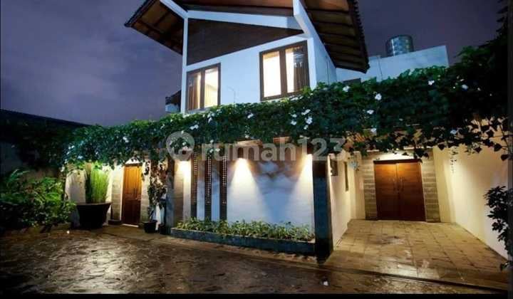 Villa Eksklusif di Dago Pakar (Sekitar Swiss Belresort Dago Heritage)