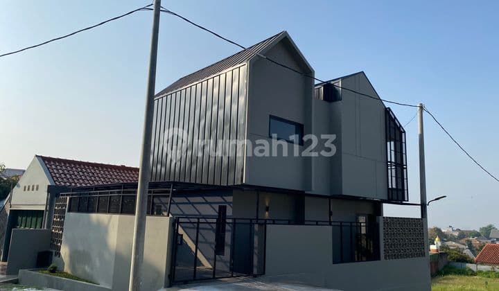 Rumah Cantik Siaphuni Design Industrial- di Bukit Ligar