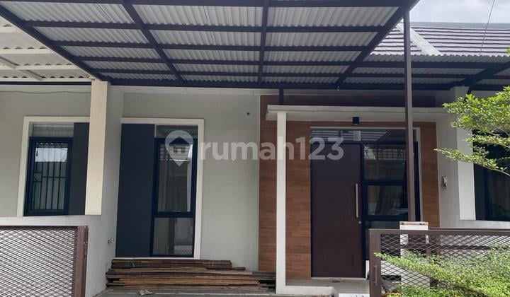 Dijual Rumah Minimalis Di Cluster Bloomingville Taman Kopo Indah