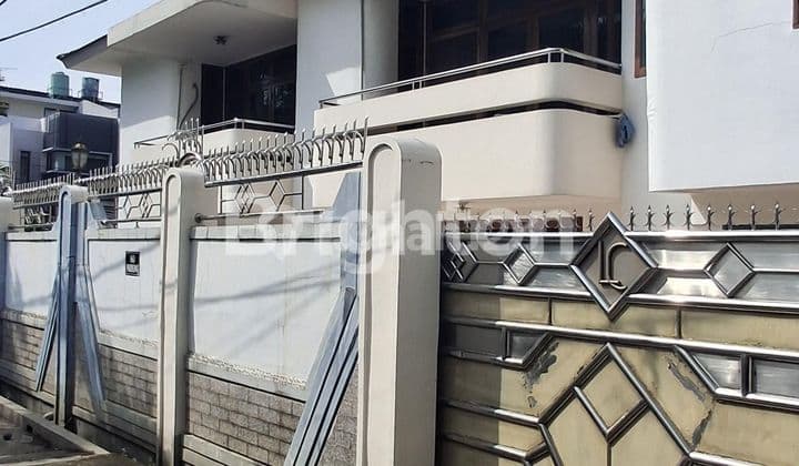 RUMAH HOOK 2 LANTAI DI TAMAN RATU - LOKASI PREMIUM & STATEGIS