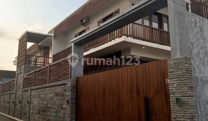 Rumah di Cluster Area Pusat Kota Denpasar Mahendradatta Selatan