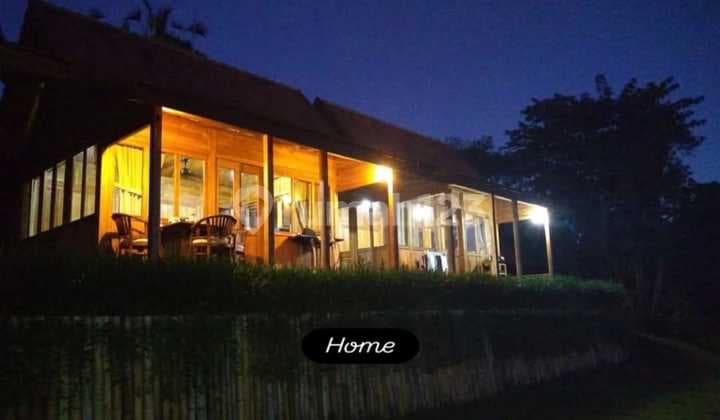 Tanah dan Bangunan Kayu Desa Payangan Gianyar Bali
